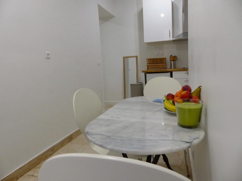 Rue Turgot Apartment Paris Bagian luar foto